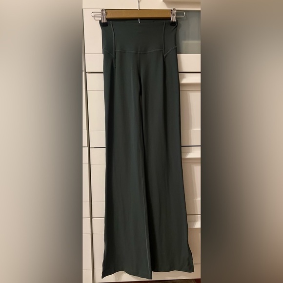 Lululemon Groove Super-High-Rise Split-Hem Flare Pant *Nulu - Picture 2 of 7